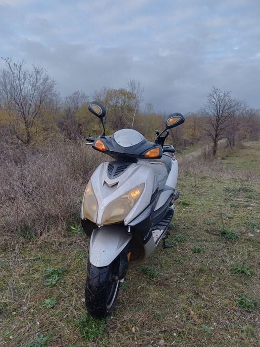 Scuter 50cc La vanzare