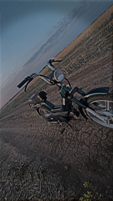 Vand moped piaggio si motor 49cc