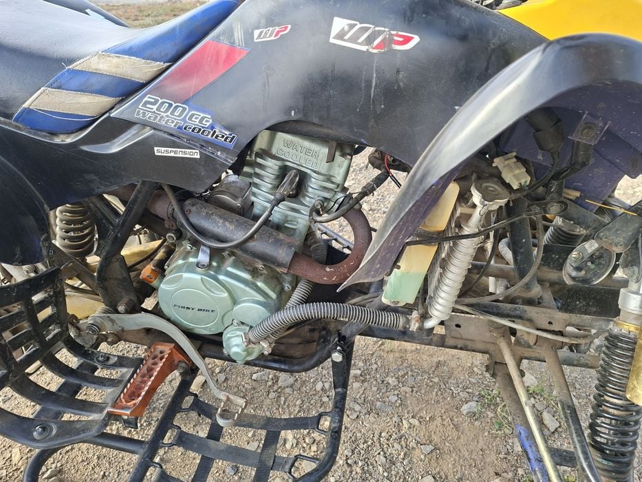 Vând atv  sau pentru piese sau la schimb