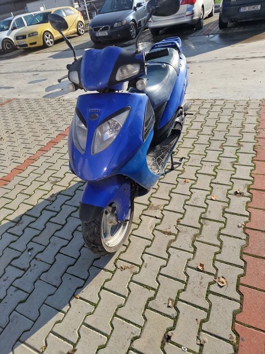 Vand sau schimb scuter de 50cc cu unul de 125cc