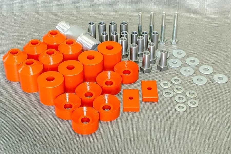 Kit bucse inaltare caroserie Body Lift Suzuki Samurai + 5 cm