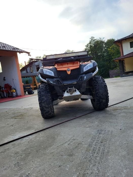Vând atv cfmoto 820le