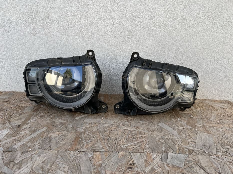 SET Far stanga dreapta Land Rover Defender Full LED Originale Europa