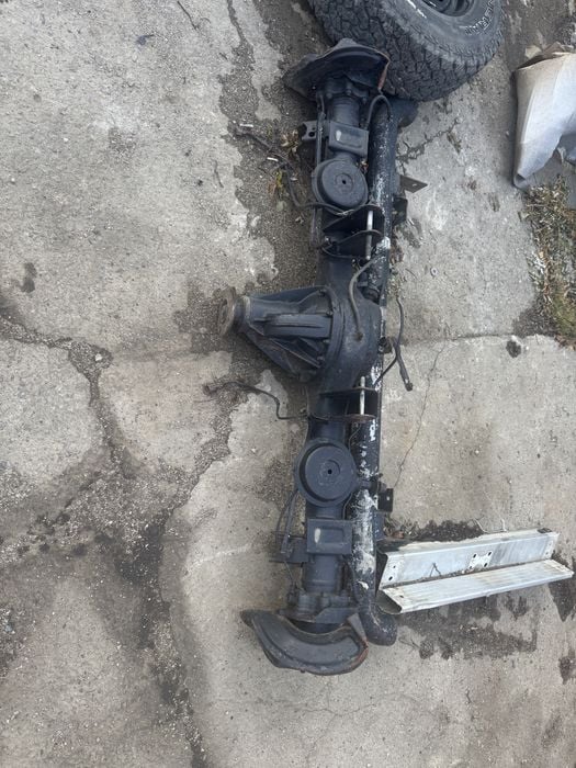 Punte spate Nissan Patrol Y61 2.8 blocant original raport 4625