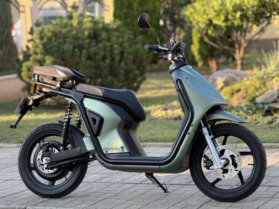 Scuter Electric Govecs Flex (Bicicleta electrica)NOU (nu trotineta)
