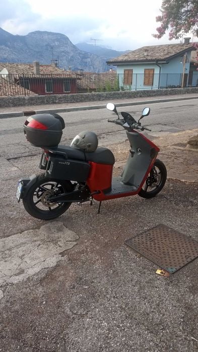 Scooter electric Wow 775 Model6 catB 85km scuter italian inmatriculat
