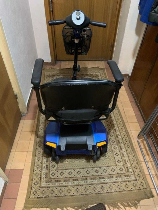 Scuter electric pt persoane cu dizabilitati