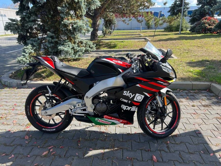Motocicleta Aprilia 125rs