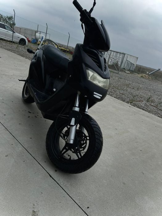 Vand scuter de 50 cc
