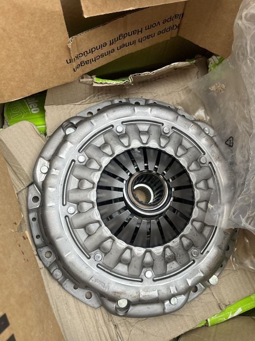 kit ambreaj nissan navara pathfinder 2,5 d