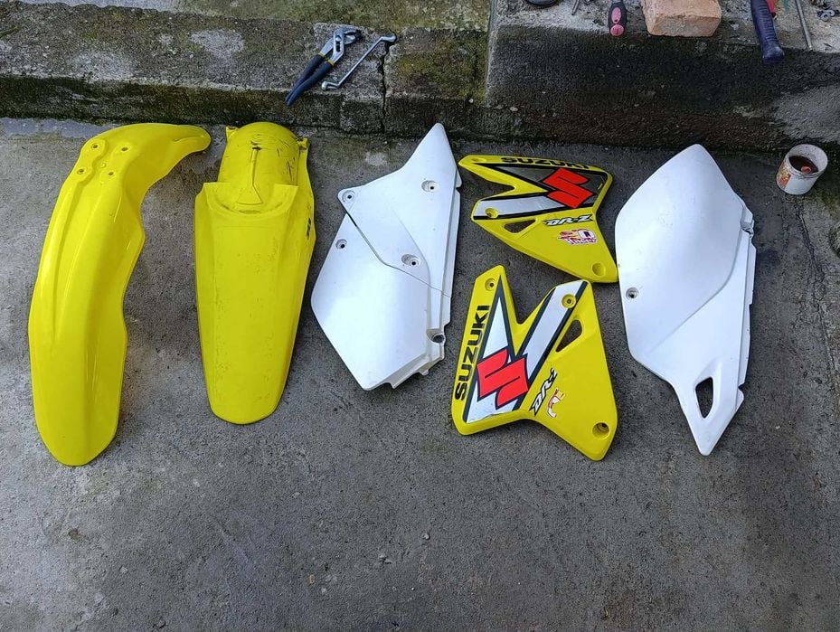 Dezmembrez Suzuki drz400 SM