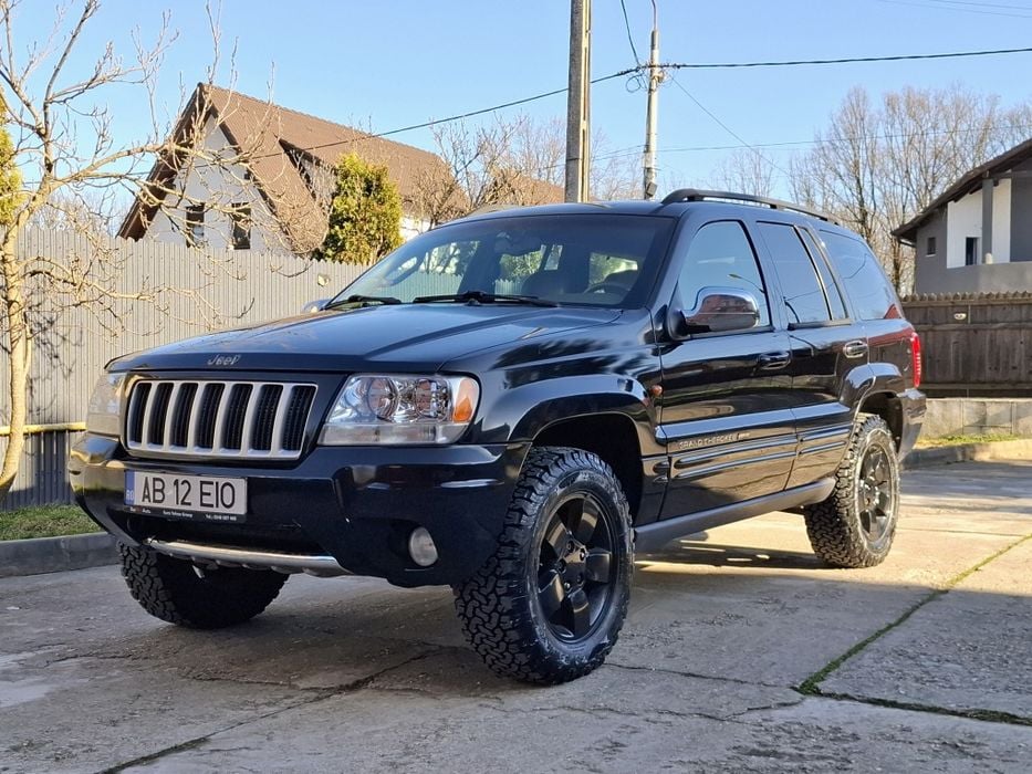 Vand Jeep Grand Cherokee autoutilitara  cu 4 locuri