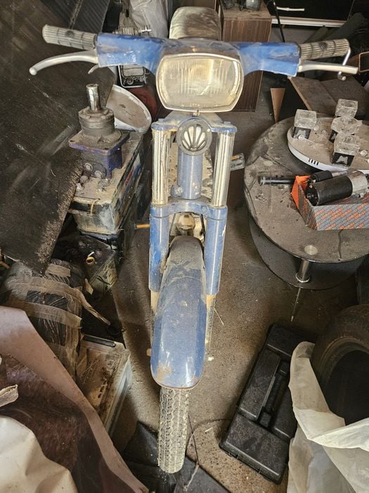 Vând scuter Vespino ..singurul defect nu are carburator