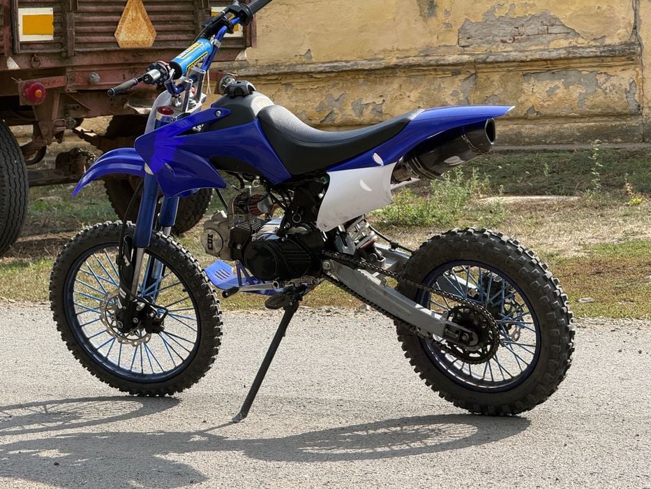 cross 125 Vând sau schimb motorete