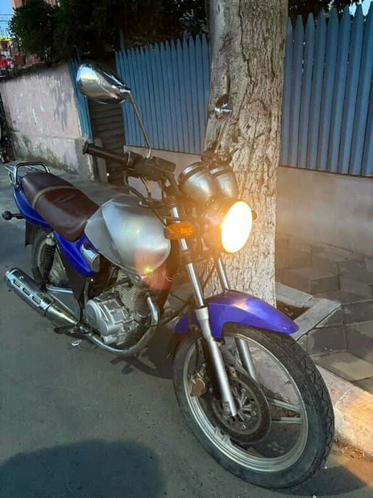 Vand 125cc acte valabile