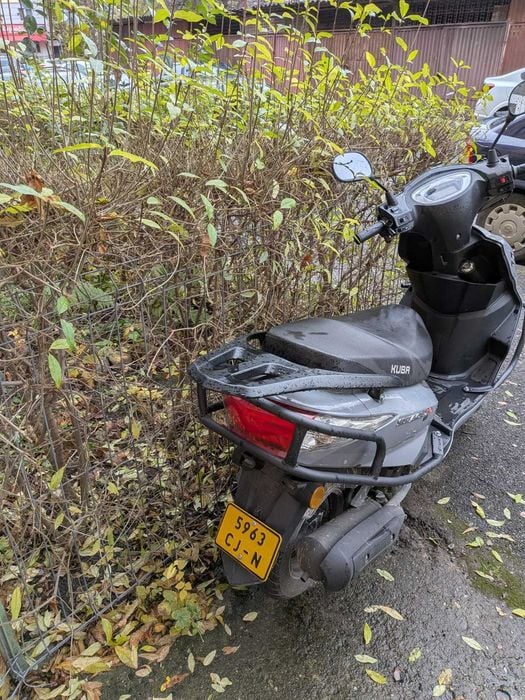 Scuter KUBA usor urilizat