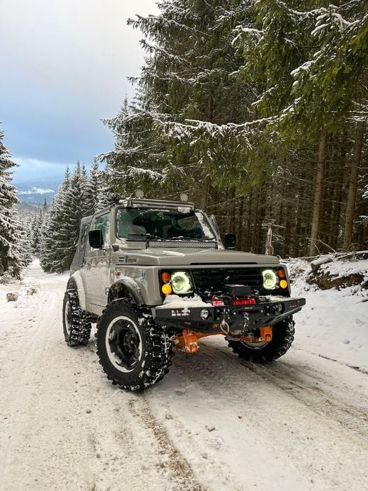 Suzuki Samurai SJ413 OFFROAD