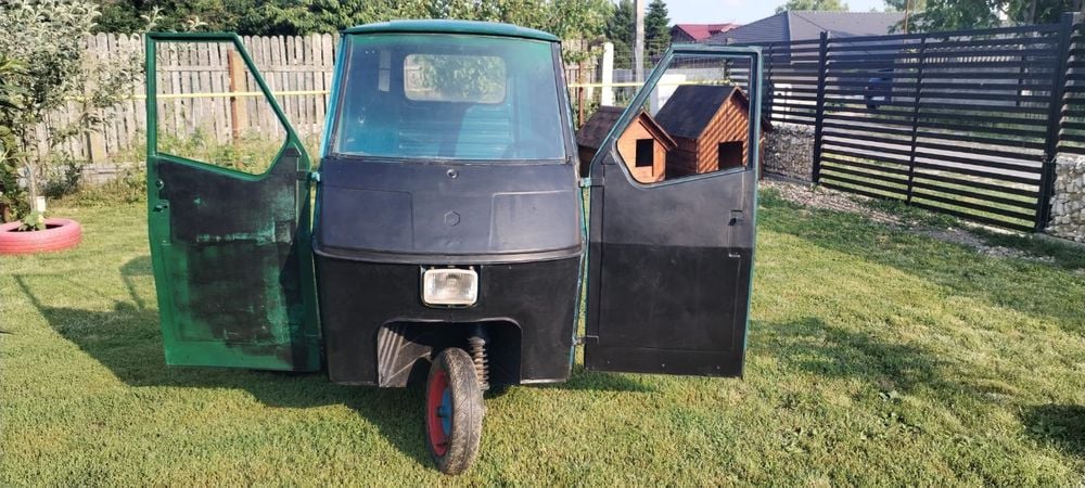 Cabina Piaggio Ape si sasiu.