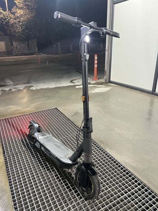 Vand sau schimb ninebot e scooter g2 max 450w