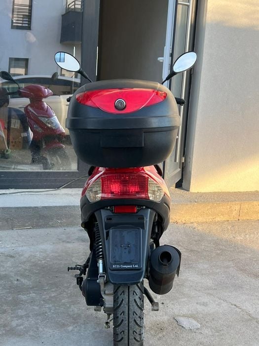 Vând Motoscuter 49cc
