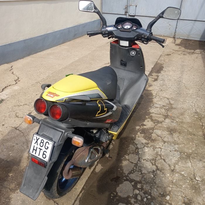 Vând scuter Aprilia SR50
