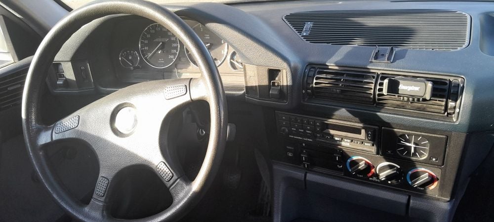 BMW E34 520i an 1988