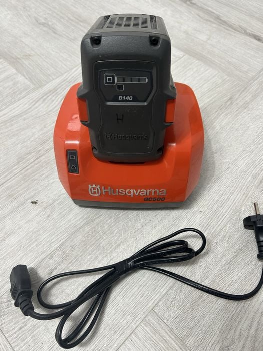 Husqvarna QC500 si B140 incarcator si acumulator