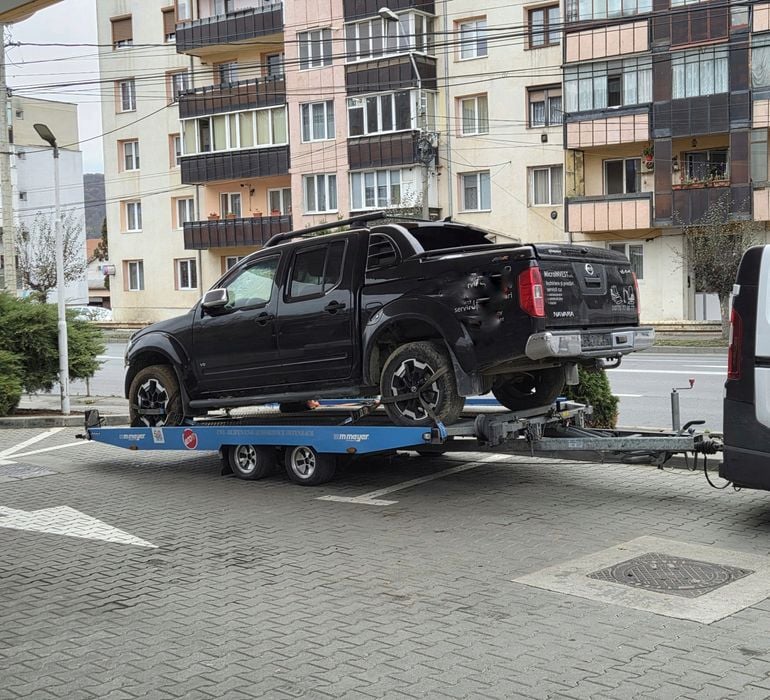 Dezmembrez Nissan Navara 3.0 v6 2013  v9x