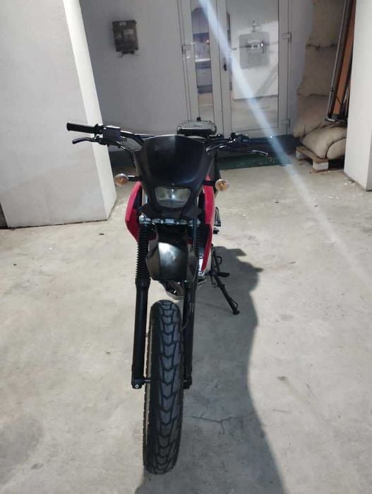 Yamaha XT125 supermoto