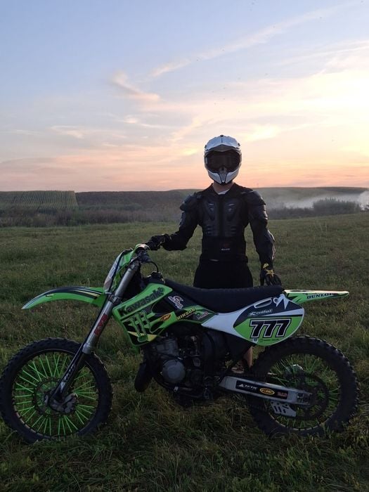 Vând Motocross Kawasaki kx 125 2 timpi