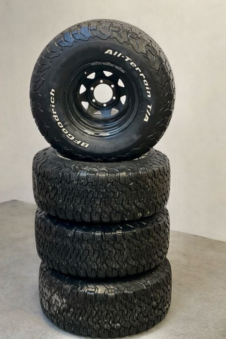 Set 4 roti BFGoodrich KO2 33x12.5R15 + Jante ET -50 6x139.7