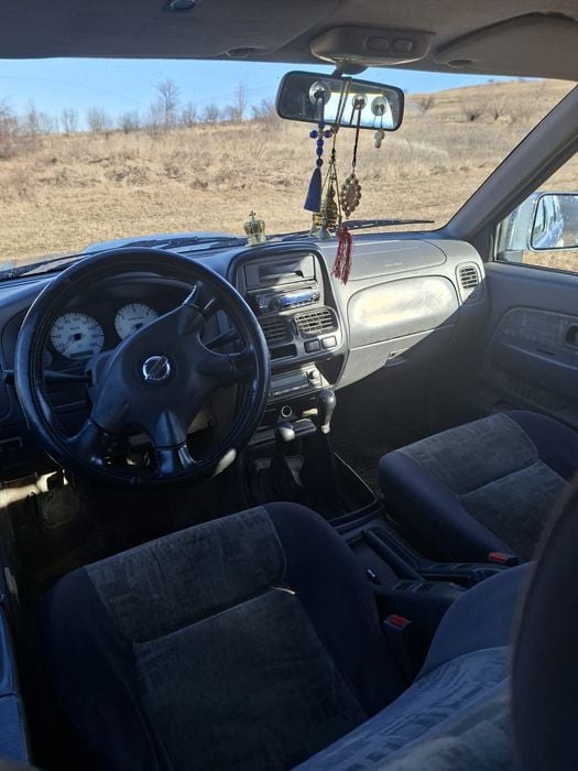 nissan navara 4x4
