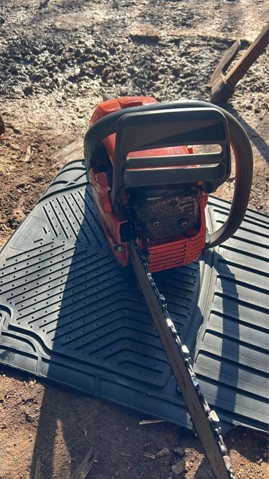 Vand husqvarna 340 in stare foarte buna de functioanare