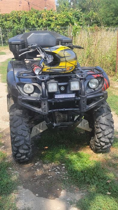 Vând sau schimb. Yamaha grizzly 660cm