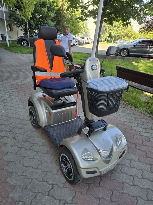 Vinde scuter Carpo 2 sport cu multe imbunatatiri pentru persoane cu di