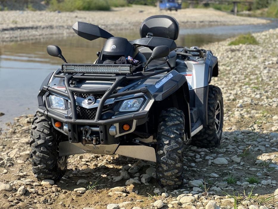 Atv can am outlander