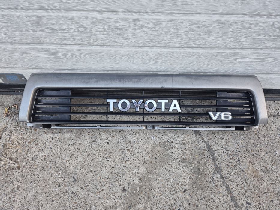 Grilă Radiatoare Față Toyota 4Runner 1989-1992.