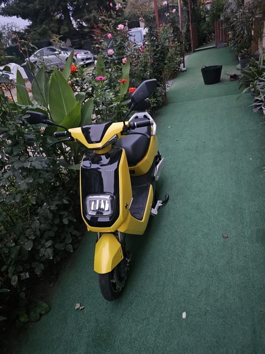 Vând scuter next nx1