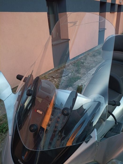 parbriz GIVI - (pentru Piaggio X9)