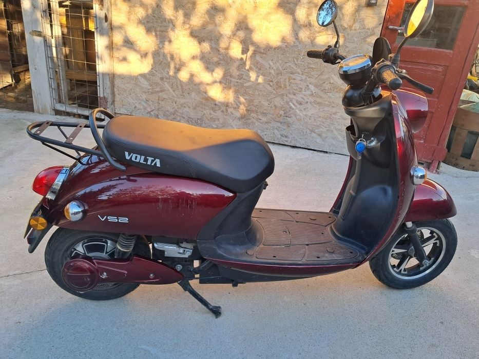 Scuter electric model vs 2 stare foarte bună