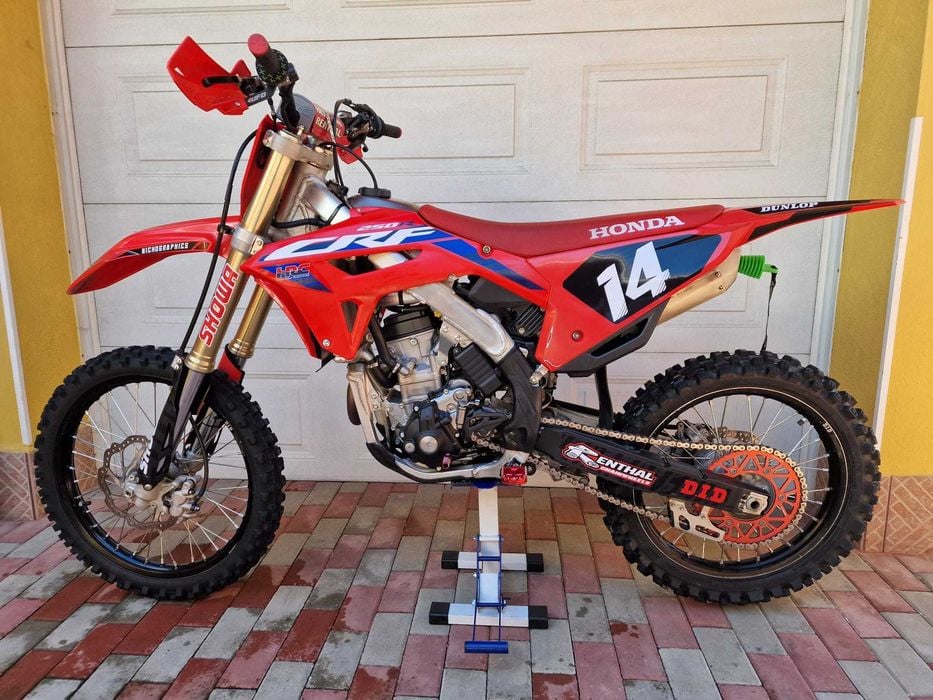 Motocicleta cross Honda CRF 250