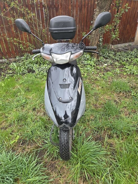 Vând Suzuki Let's 2