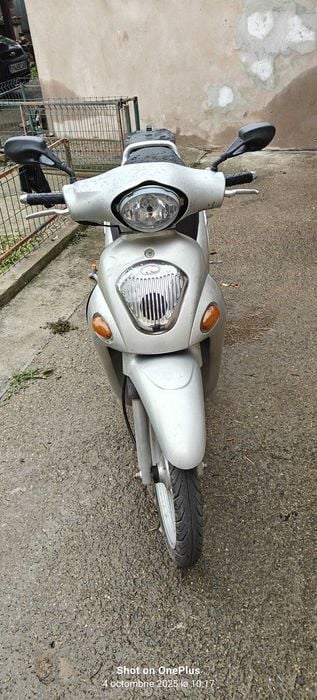 Scuter kymco 125 4 T