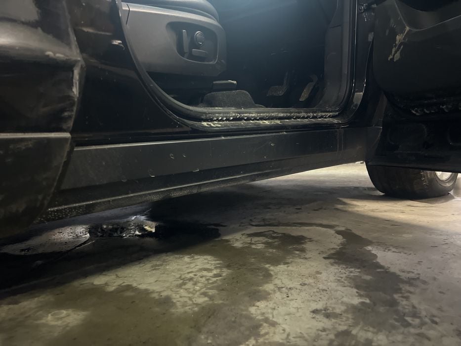 prag dreapta plastic  land rover discovery 2.0 motorina 2016