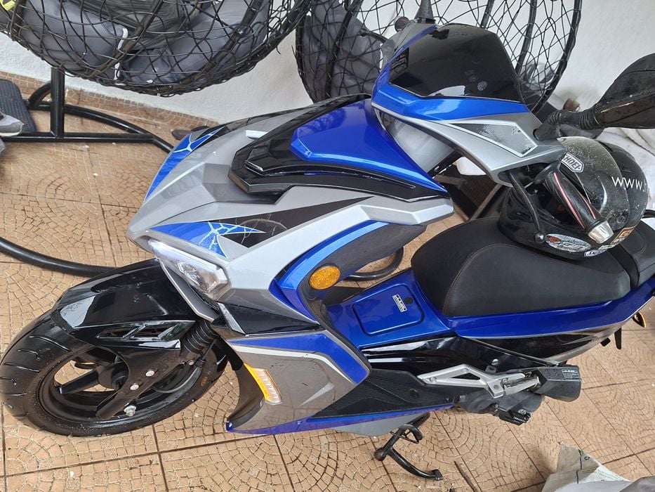 Scuter Rdb Spider 49 cm