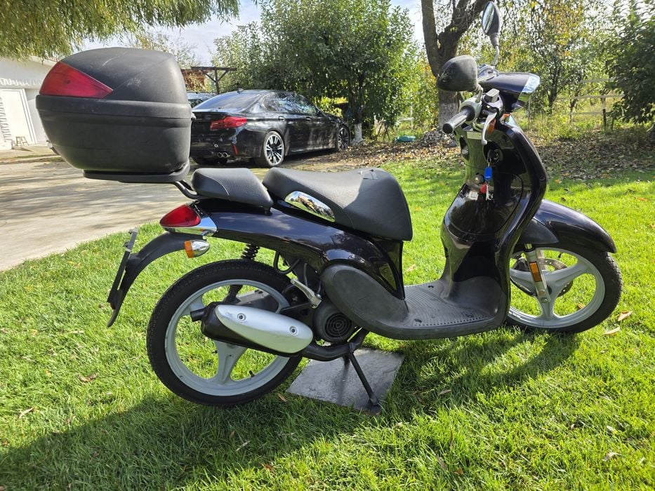 Vand scuter YAMAHA,1000 euro