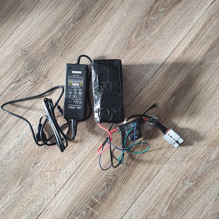 Baterie litiu ion 24 de v 20 de amperi pentru cărucior persoane cu diz