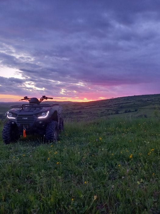 Vand sau schimb pe oi atv tgb 550 4×4 din 2017 schimb si pe oi tinere