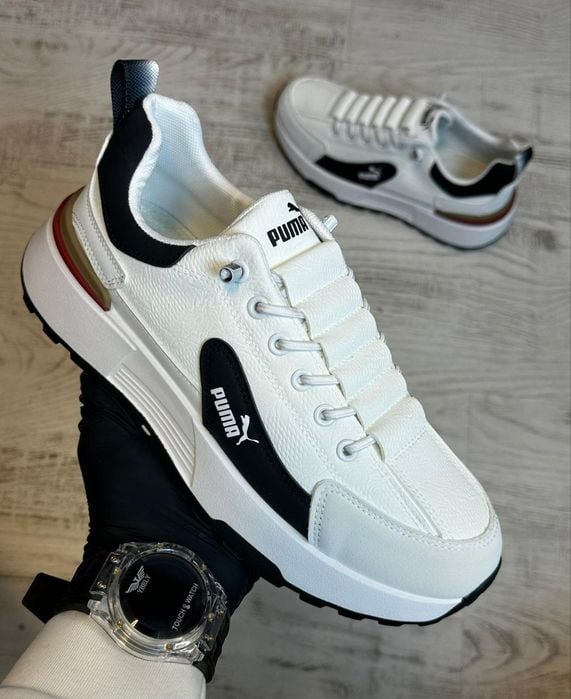 Adidasi barbati model nou