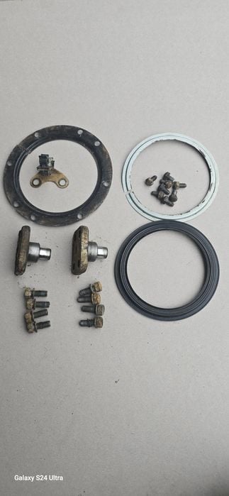 Garnituri homocinetica plus pivoti rulmenti suzuki jimny